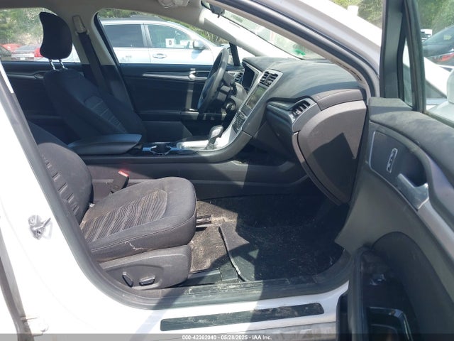 3FA6P0H75GR220788 Ford FUSION SE