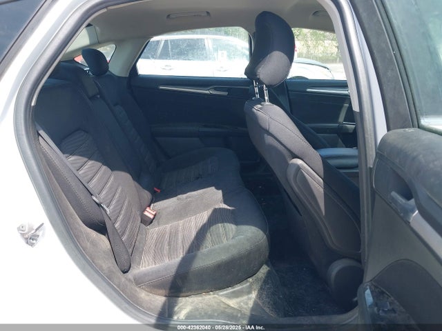 3FA6P0H75GR220788 Ford FUSION SE