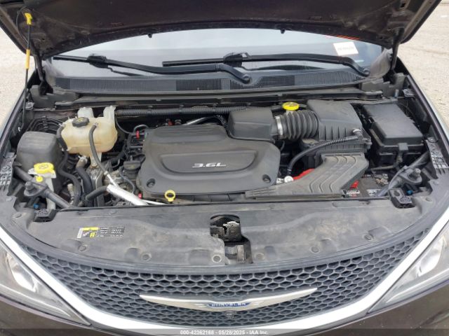 2C4RC1EG3HR634883 Chrysler Pacifica Touring-l Plus