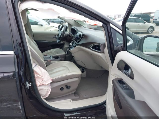 2C4RC1EG3HR634883 Chrysler Pacifica Touring-l Plus