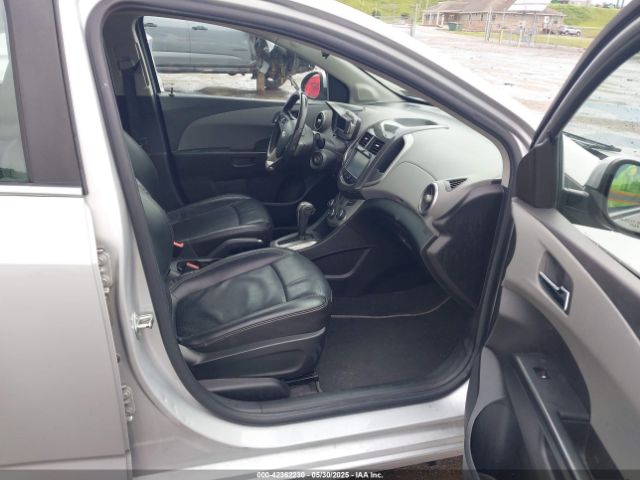 1G1JE5SB6G4142446 Chevrolet Sonic Ltz Auto