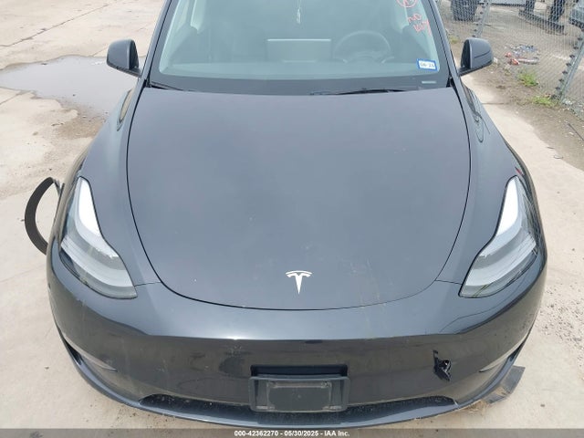 Продаж на аукціоні авто 2024 Tesla Model Y, vin: 7SAYGDED6RF092556, номер лоту: 42362270