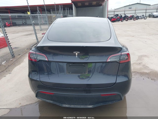 Продаж на аукціоні авто 2024 Tesla Model Y, vin: 7SAYGDED6RF092556, номер лоту: 42362270