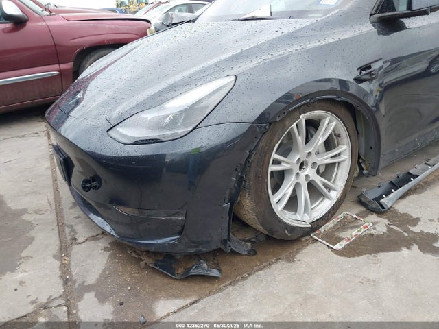 Продаж на аукціоні авто 2024 Tesla Model Y, vin: 7SAYGDED6RF092556, номер лоту: 42362270
