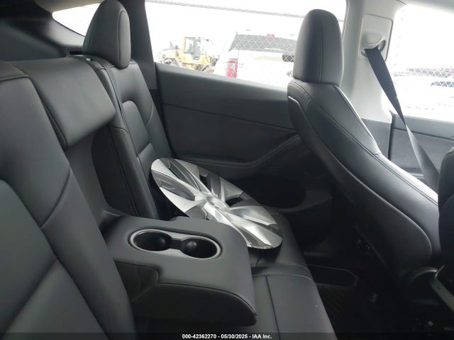 Продаж на аукціоні авто 2024 Tesla Model Y, vin: 7SAYGDED6RF092556, номер лоту: 42362270