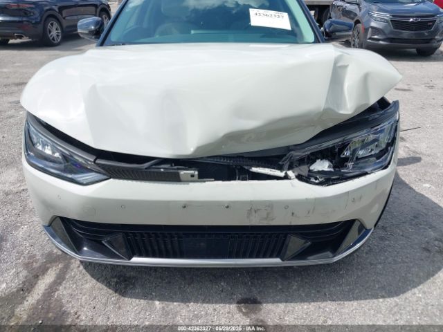 2022 KIA EV6 KNDC3DLCXN5080046 Photo 5
