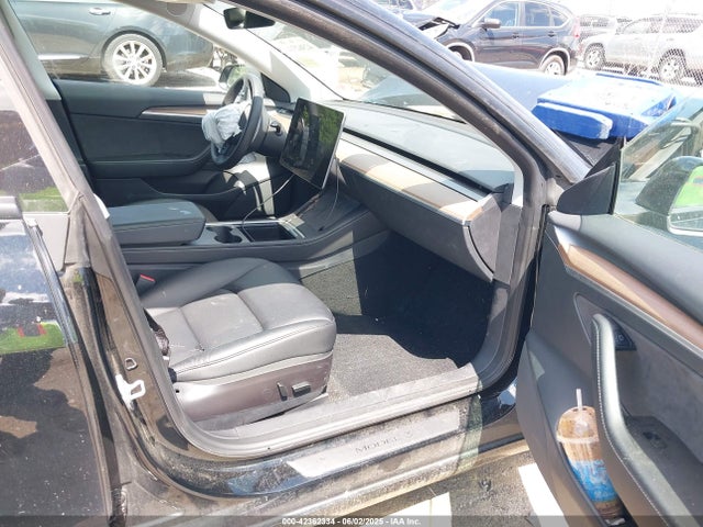 2022 TESLA MODEL 3 5YJ3E1EA2NF352883 Photo 4