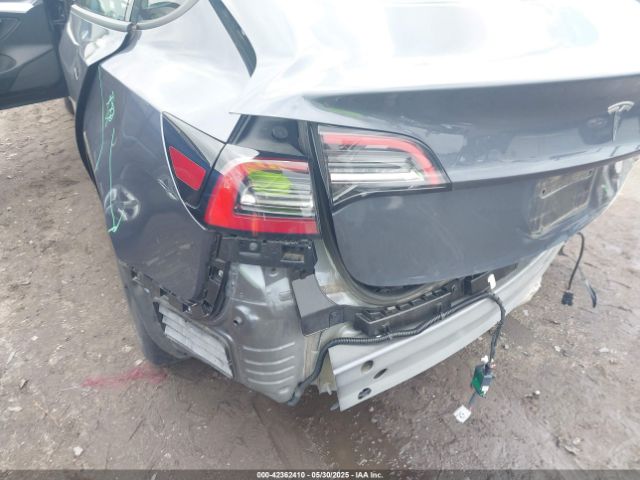 5YJ3E1EAXPF628911 Tesla 2023