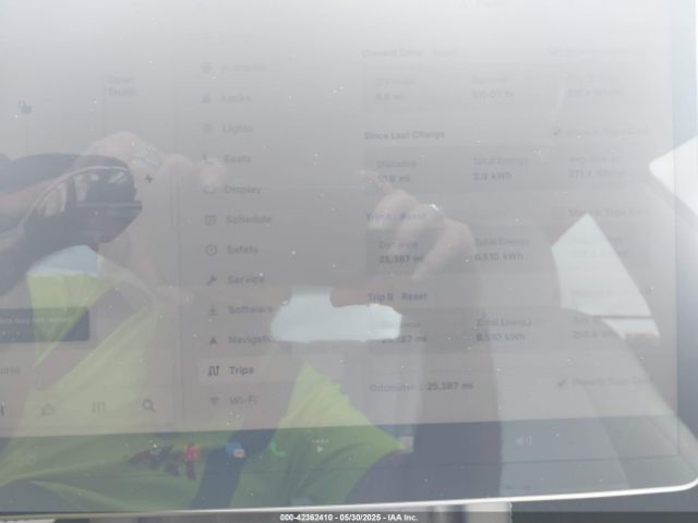 5YJ3E1EAXPF628911 Tesla 2023