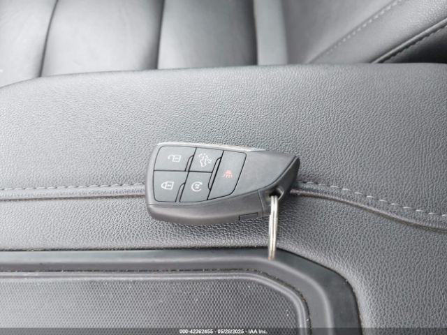 2022 CHEVROLET SILVERADO 1500 3GCUDFEL9NG582503 Photo 10