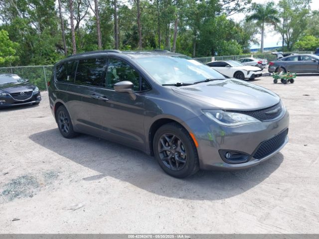 2019 CHRYSLER PACIFICA 2C4RC1EG7KR715554 Photo 0