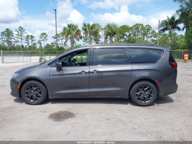 2C4RC1EG7KR715554 Chrysler Pacifica Touring L Plus