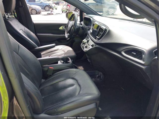 2019 CHRYSLER PACIFICA 2C4RC1EG7KR715554 Photo 4