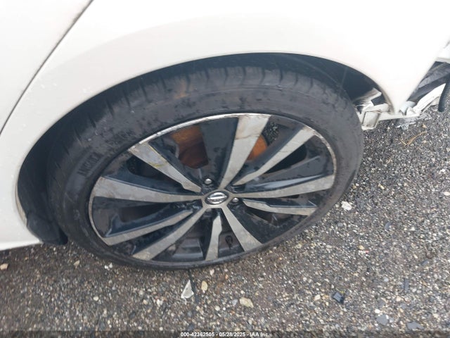 1N4BL4CV3KC125984 Nissan Altima