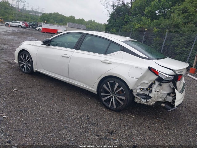 1N4BL4CV3KC125984 Nissan Altima