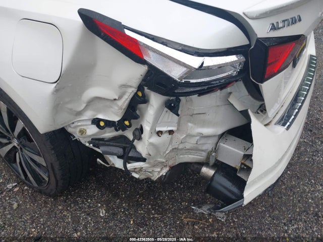 1N4BL4CV3KC125984 Nissan Altima