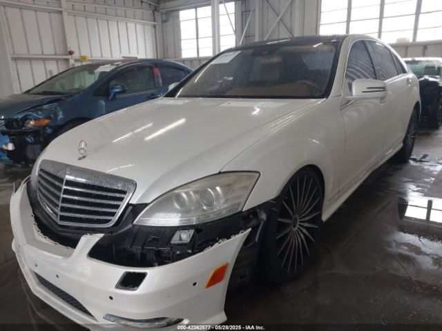2010 MERCEDES-BENZ S 550 WDDNG8GB1AA352707 Photo 1