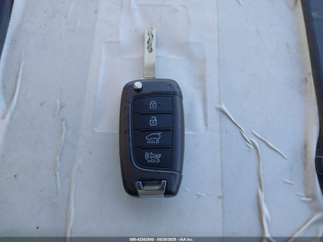 KM8K12AA7JU170032 Hyundai Kona Se