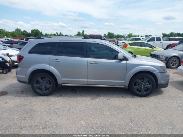 3C4PDCGG6JT379176 Dodge Journey Crossroad