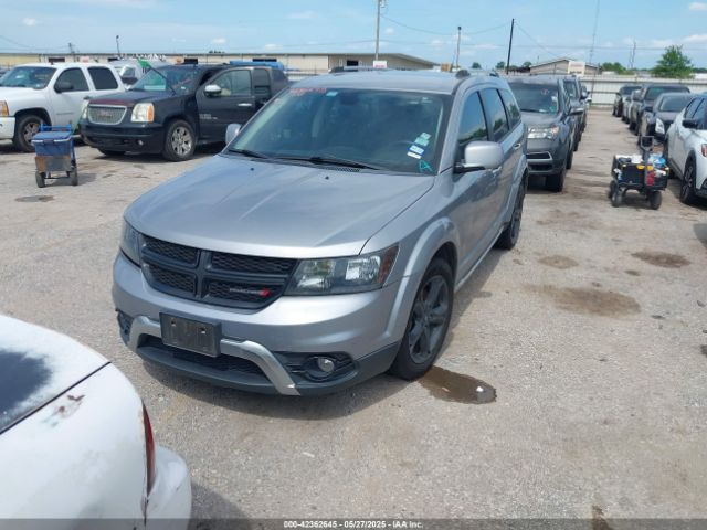 3C4PDCGG6JT379176 Dodge Journey Crossroad