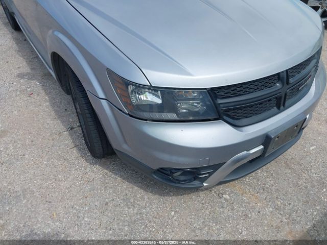 3C4PDCGG6JT379176 Dodge Journey Crossroad