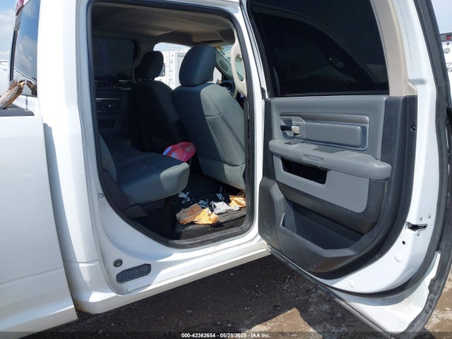 3C6UR5DL4FG684782 RAM 2015