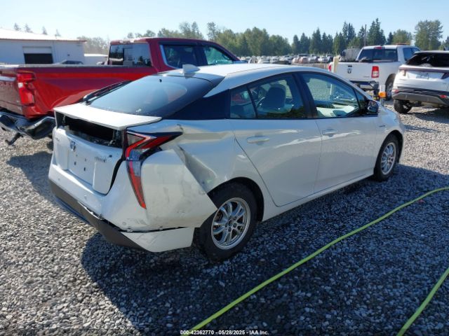 2017 TOYOTA PRIUS JTDKARFU1H3033538 Photo 3