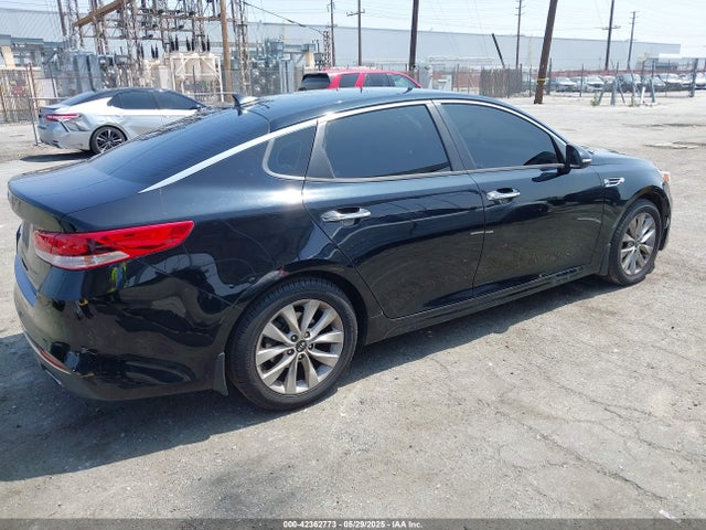 5XXGT4L33JG271167 KIA Optima Lx