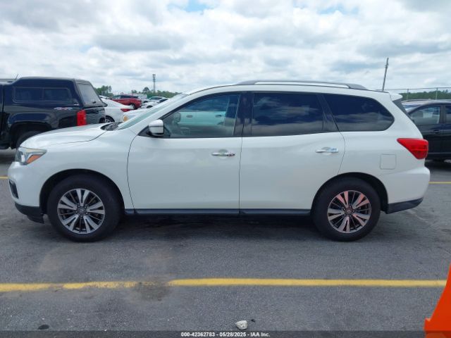 5N1DR2MNXHC688880 Nissan Pathfinder Sv
