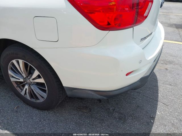 5N1DR2MNXHC688880 Nissan Pathfinder Sv