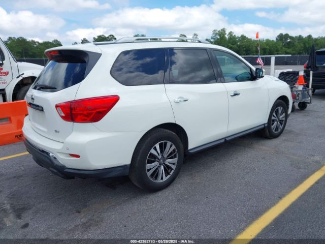 5N1DR2MNXHC688880 Nissan Pathfinder Sv