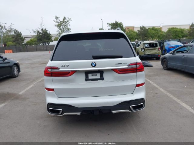 5UXCW2C00M9E49863 BMW X7