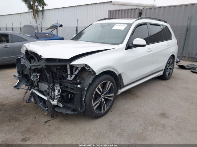 2021 BMW X7 5UXCW2C00M9E49863 Photo 1