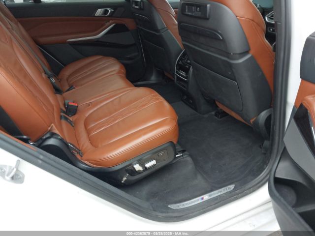 2021 BMW X7 5UXCW2C00M9E49863 Photo 7