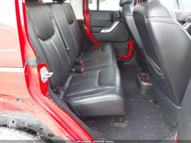 1C4BJWEG7EL245656 Jeep Wrangler Unlimited Sahara