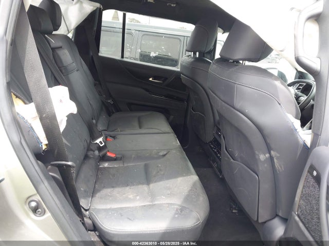 JTJAB7CX4N4000712 Lexus v35a-fts