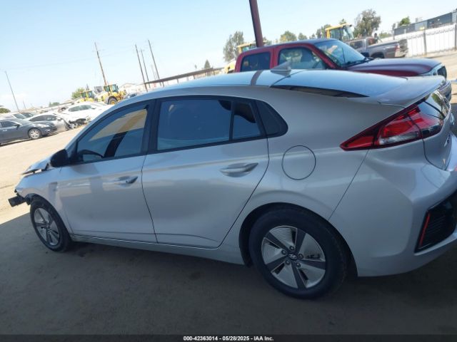 KMHC65LC6KU124652 Hyundai Ioniq Hybrid Blue