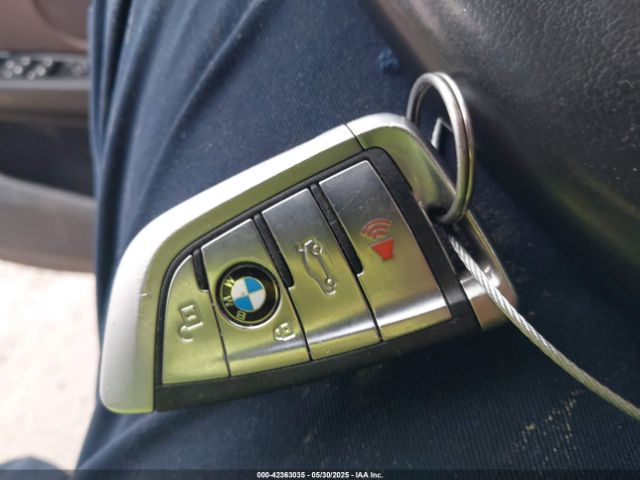 2017 BMW X5 5UXKR0C59H0U54909 Photo 10