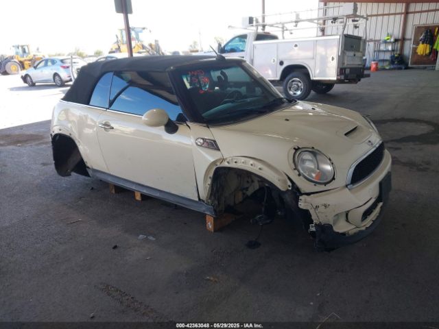 2013 MINI CONVERTIBLE WMWZP3C58DT551385