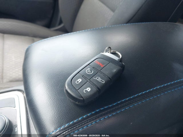 1C4RJFAG1LC137387 Jeep Grand Cherokee Upland 4x4