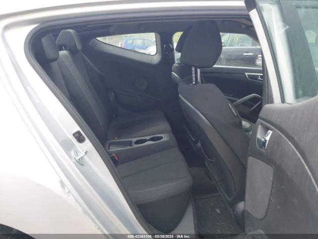 KMHTC6AD8EU182891 Hyundai Veloster Base W/black