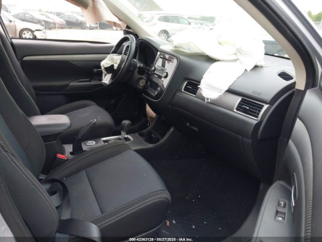 2016 MITSUBISHI OUTLANDER JA4AZ3A34GZ024872 Photo 4