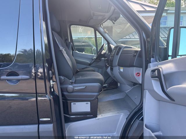 8BRPE8DD9GE126848 Mercedes-Benz Sprinter 2500