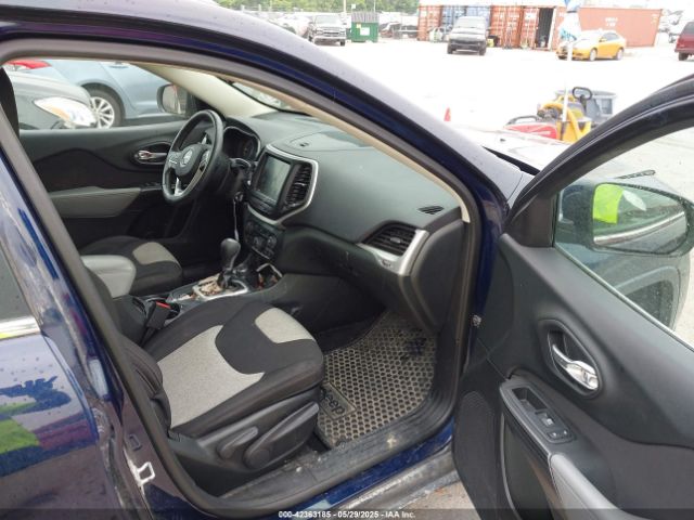1C4PJMCB1EW270133 Jeep Cherokee
