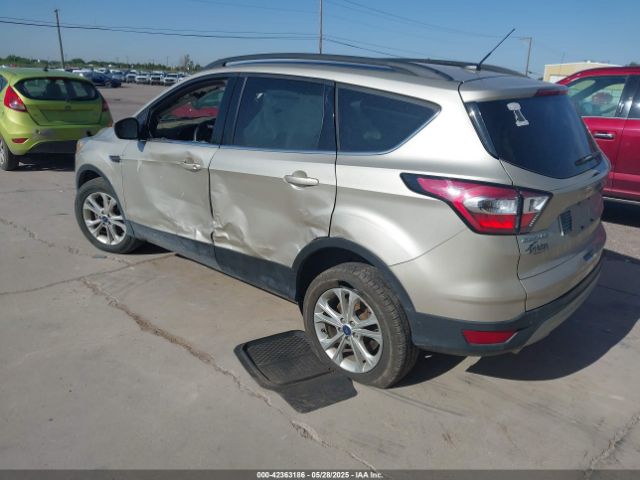 2018 FORD ESCAPE 1FMCU0GD2JUC94839 Photo 2