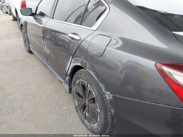 1HGCR2F15HA214875 Honda Accord Sport Se