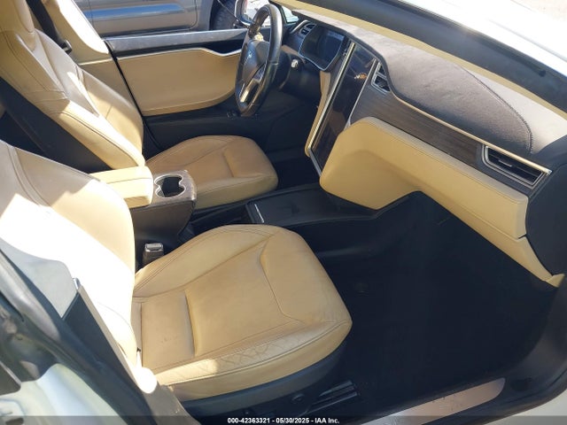 2016 TESLA MODEL S 5YJSA1E27GF138426 Photo 4