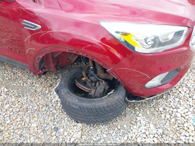 1FMCU9J93HUE54665 Ford 2017