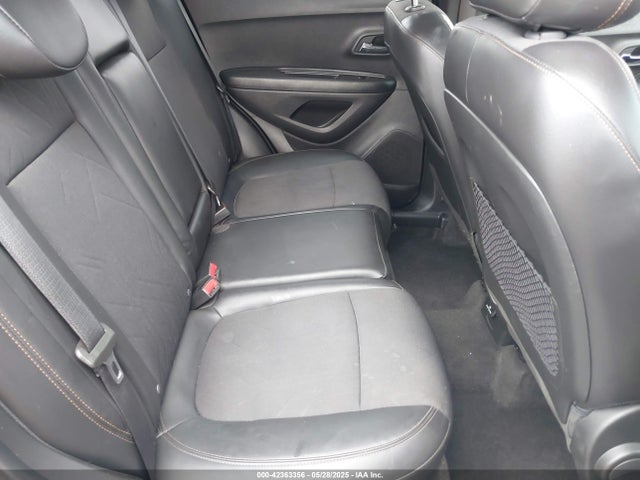 KL7CJLSM3NB536753 Chevrolet le2