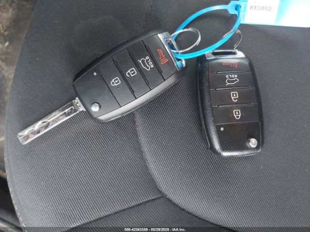 KNDJN2A27E7097438 KIA Soul